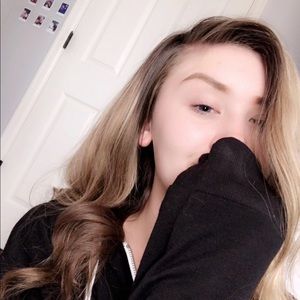 Meet your Posher, Delanie